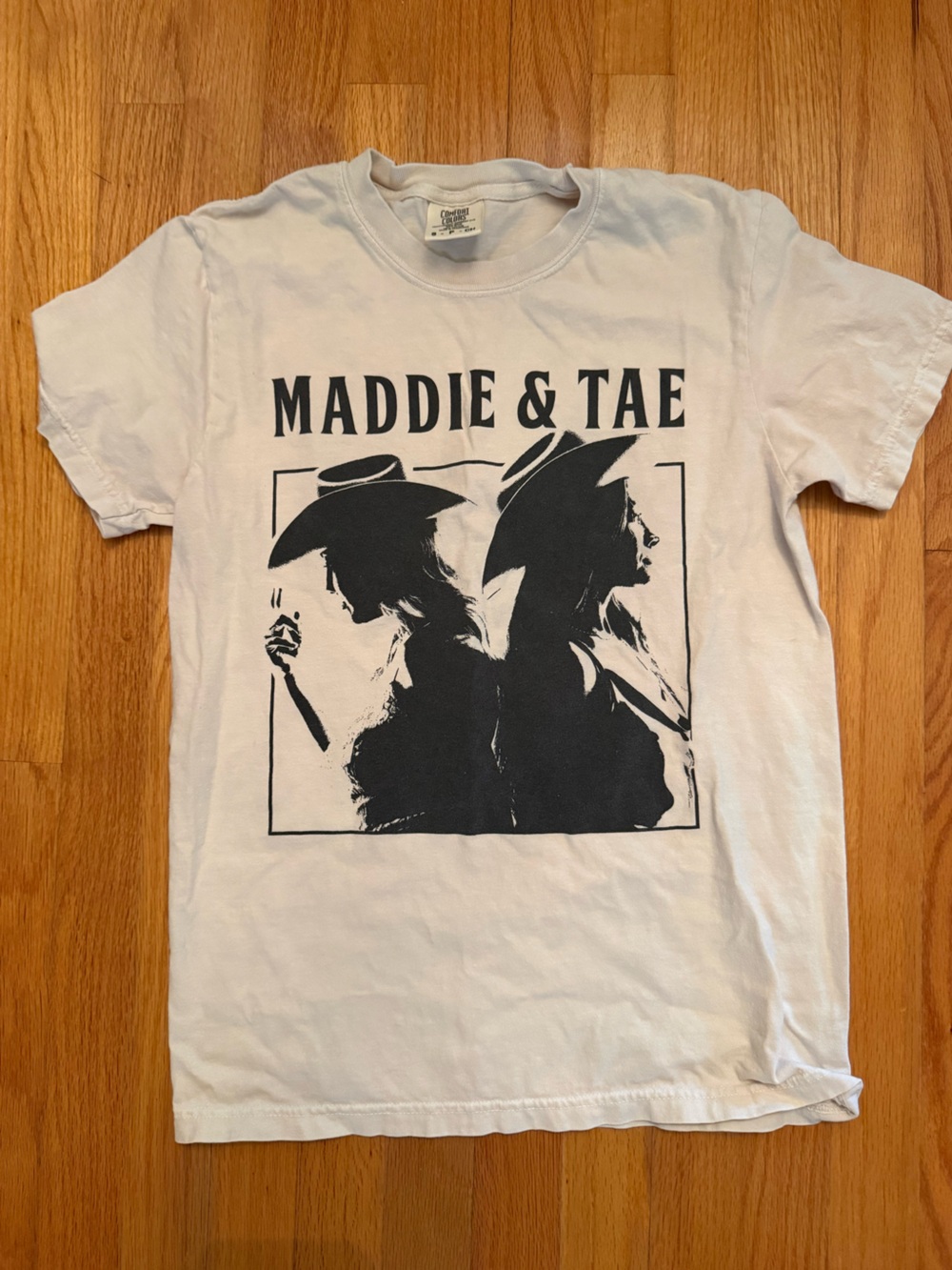 Maddie and Tae Tee